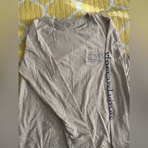 Vineyard Vines Women’s Beige Long Sleeve Tee